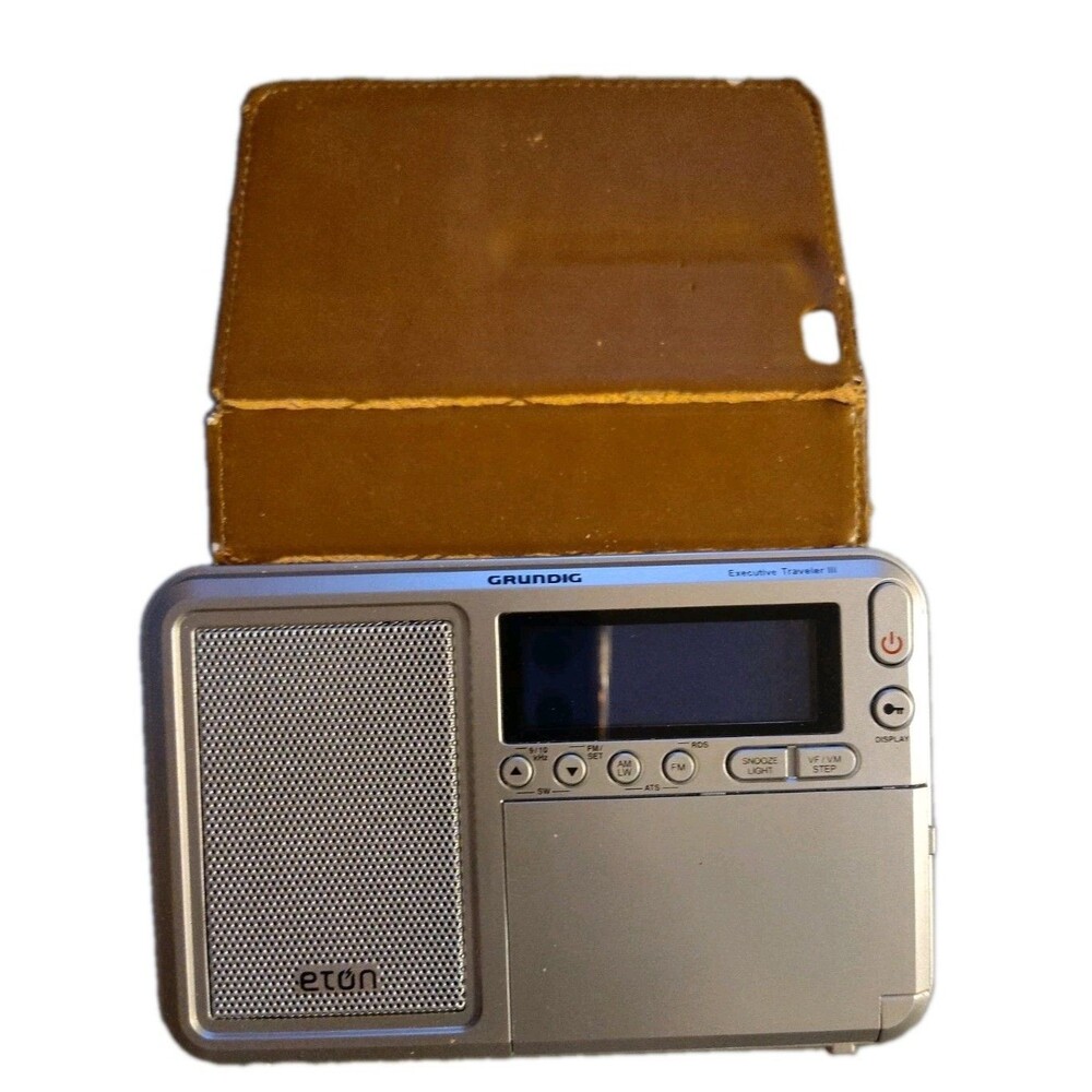 Eton Grundig Executive Traveller III - AM/FM/LW/SW Radio